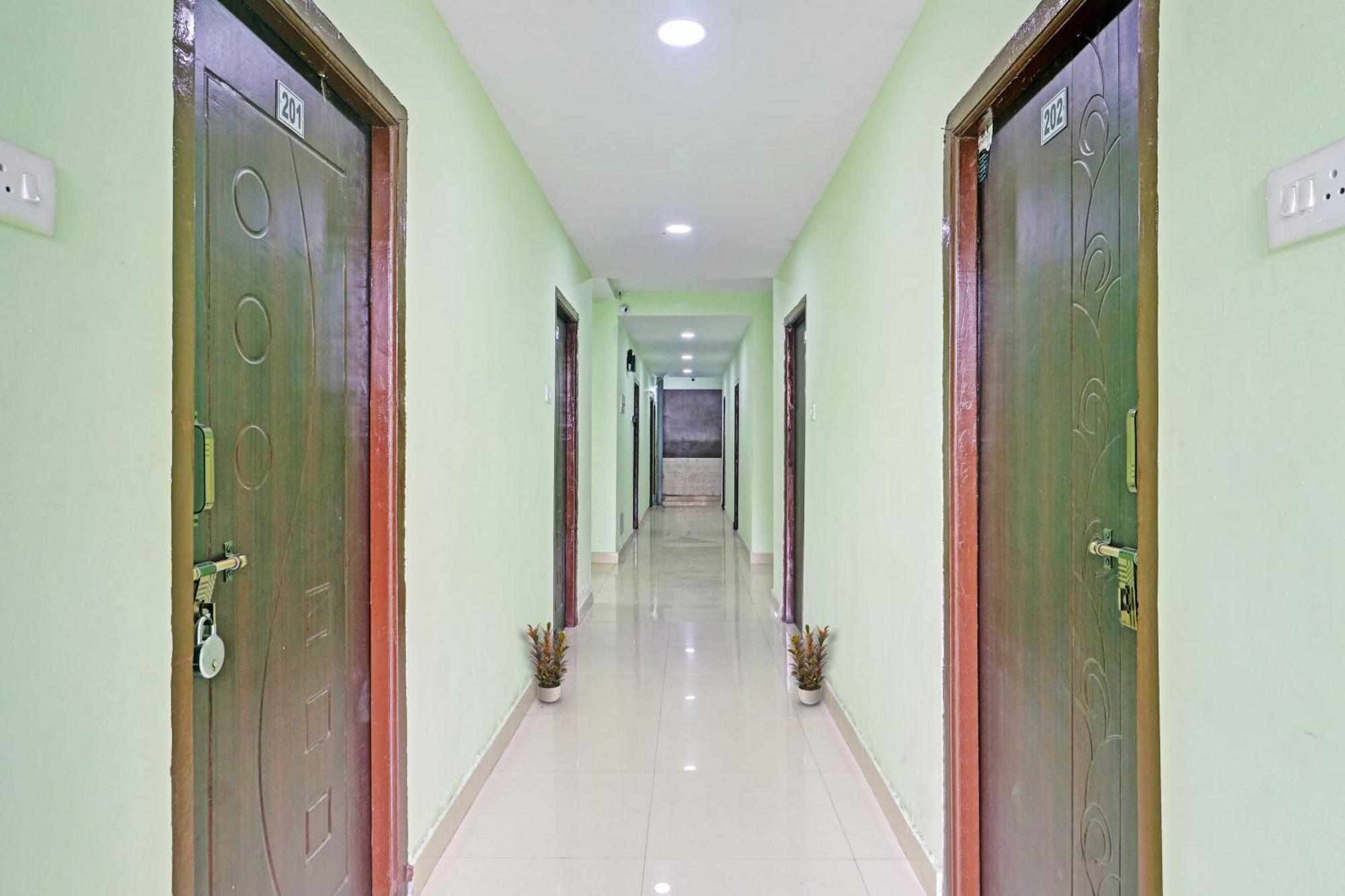 Hotel O Vasista Residency Hyderabad Exteriör bild